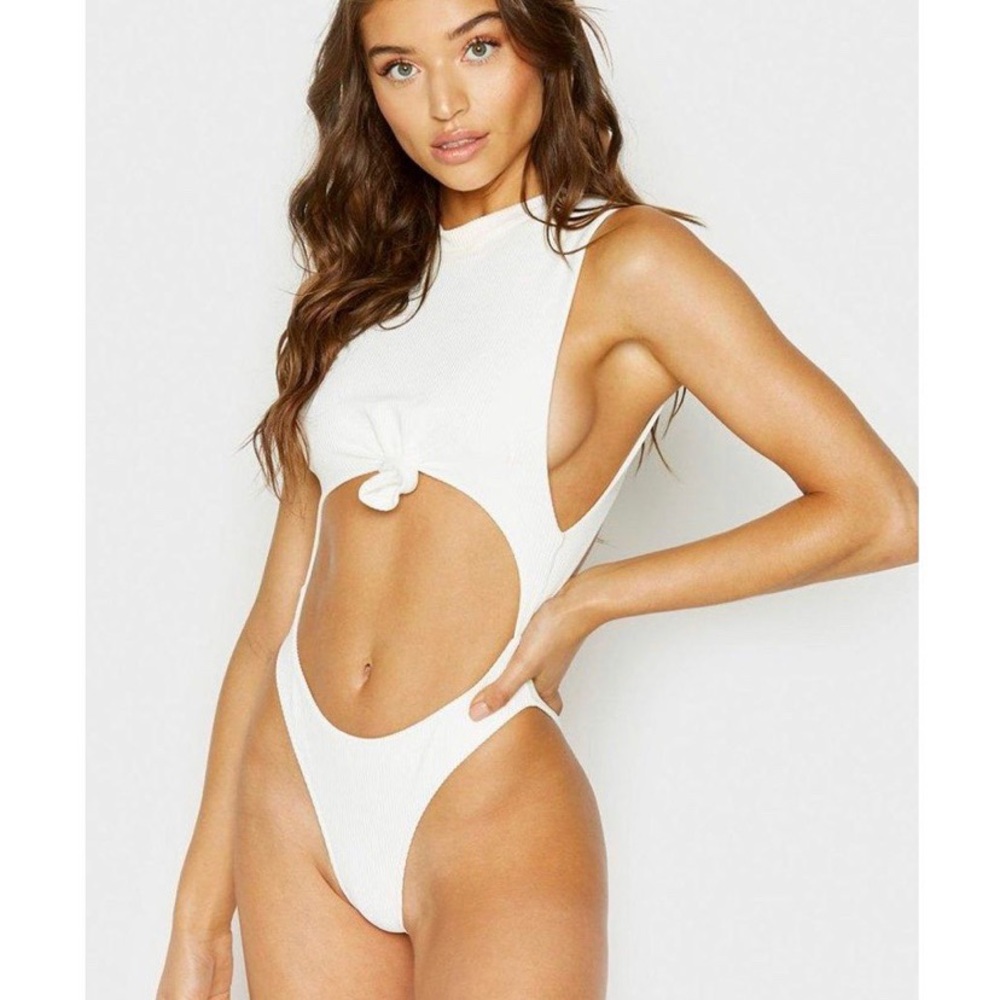Frankies Bikinis Blake one piece size small